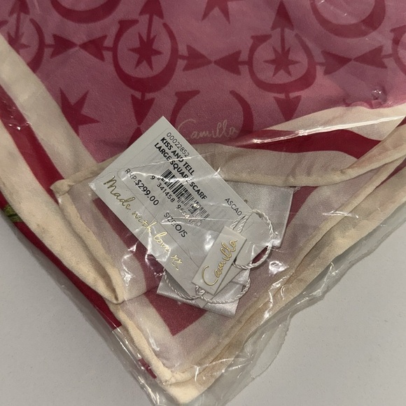 CAMILLA “Kiss and Tell” large silk square scarf top headwrap belt sarong wrap - Picture 4 of 4